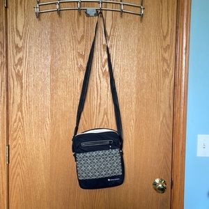 Sherpani Crossbody NWOT